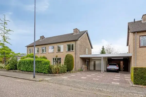 Tussenwoning te koop: Wethouder Noppenlaan 49, Hondsberg Rosmalen