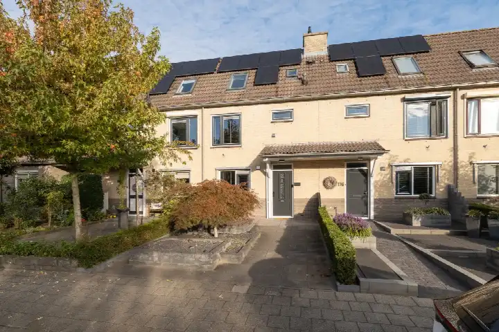 Tussenwoning te koop: Wethouder Rebellaan 118, De Vaarst Barneveld