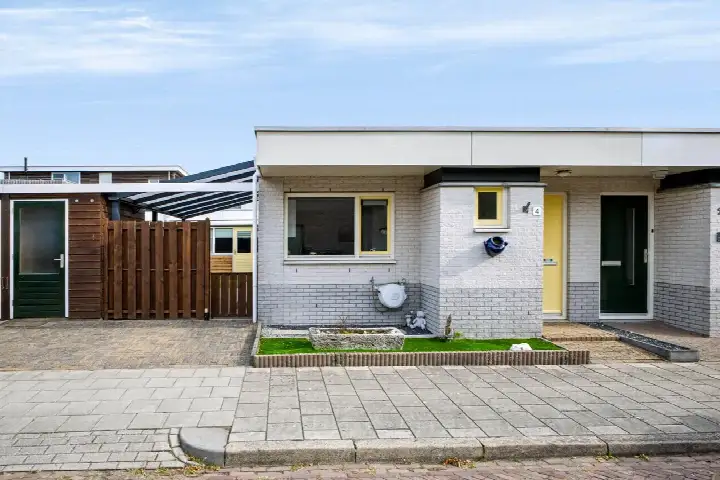 Tussenwoning te koop: Wethouder Sandersstraat 4, Eerbeekse Enk Eerbeek