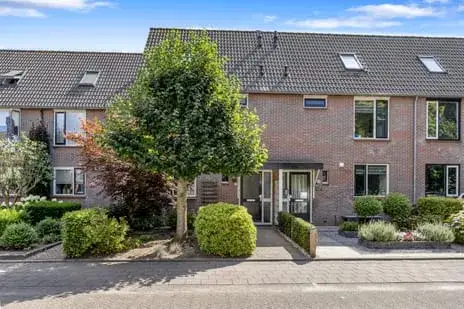 Tussenwoning te koop: Wethouder Van Thiellaan 24, De Vaarst Barneveld