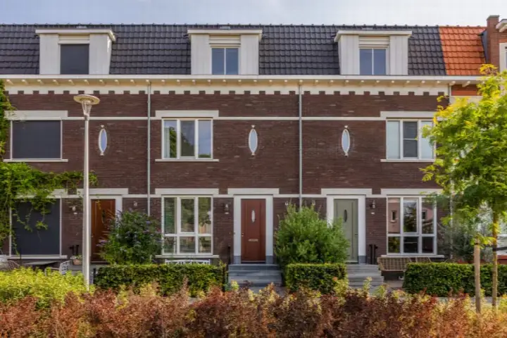 Tussenwoning te koop: Weurtseweg 260, Biezen Nijmegen