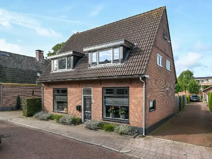Twee-onder-één-kap te koop: Weverstraat 9, Putten-Centrum Putten