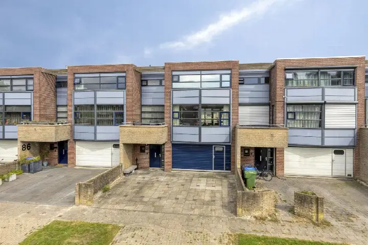 Tussenwoning te koop: Wiardaplantage 84, Zuiderburen Leeuwarden