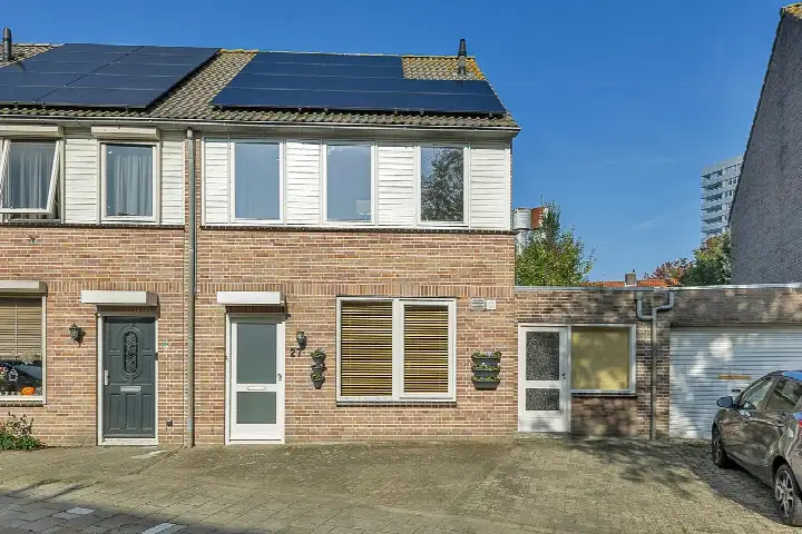 Terraced house for sale: Wichmansstraat 27, Hoefstraat Noord Tilburg