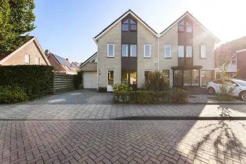 Hoekwoning te koop: Wiedenland 32, Westerbouwlanden Nieuwleusen