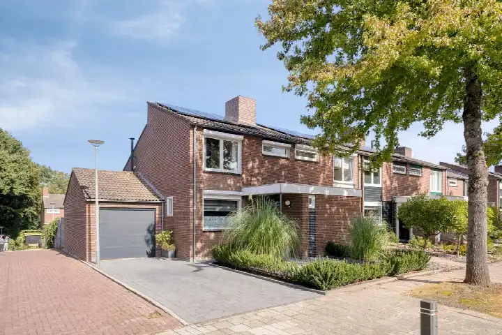 Corner house for sale: Wieënweg 34A, Langenberg Brunssum