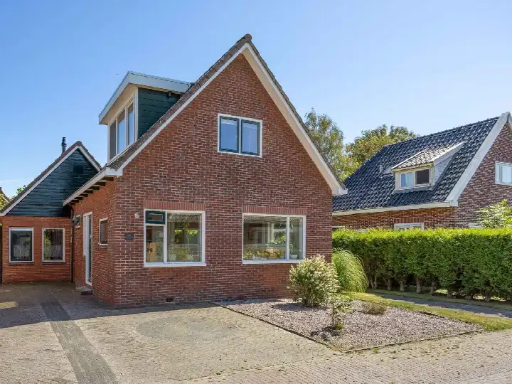 Detached house for sale: Wierdeweg 16, Ezinge Ezinge