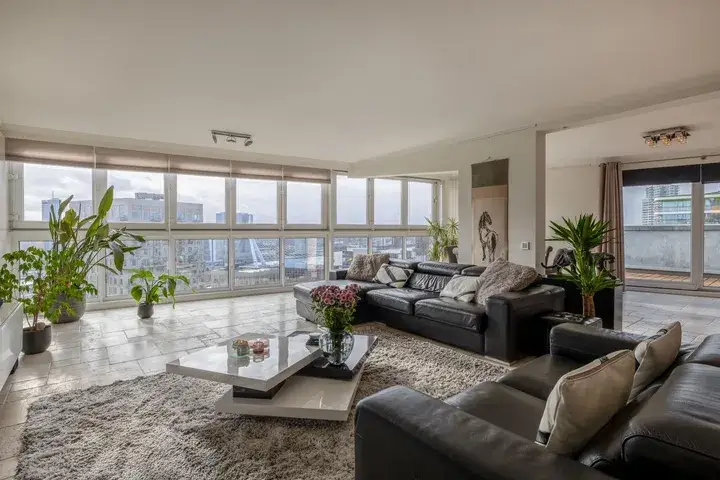 Apartment for sale: Wijnbrugstraat 357, Stadsdriehoek Rotterdam