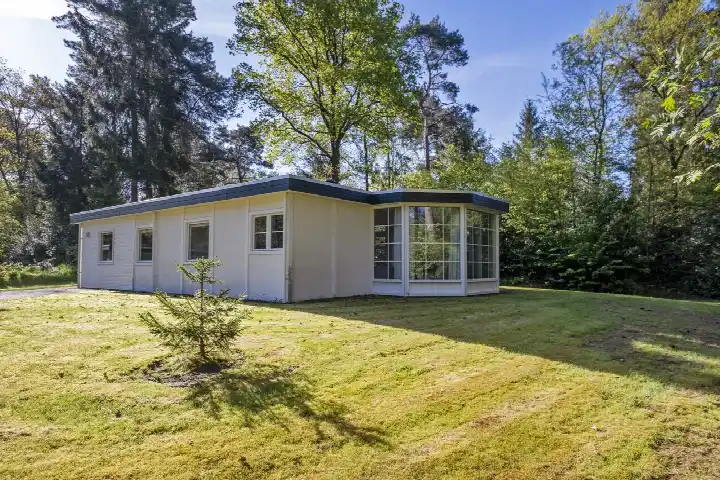 Detached house for sale: Wijsterseweg 9-11, Verspreide huizen Spier Spier