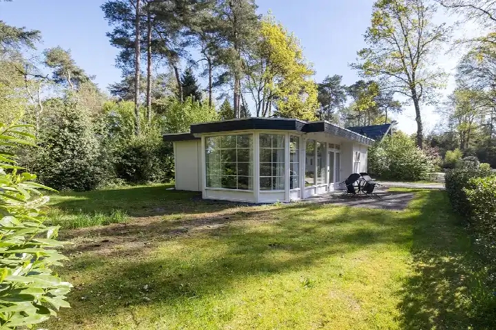 Detached house for sale: Wijsterseweg 9-12, Verspreide huizen Spier Spier