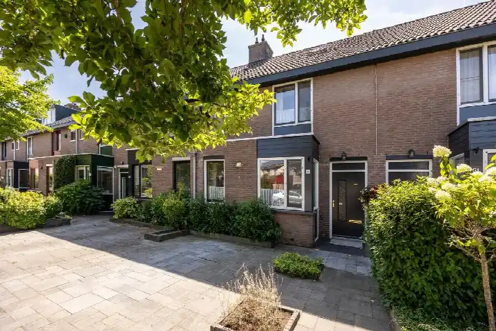 Tussenwoning te koop: Wildenburgstraat 49, Wildenburg Leusden