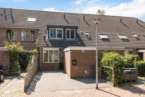 Tussenwoning te koop: Wildforster 89, Rootselaar-Oost Barneveld