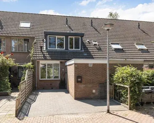 Tussenwoning te koop: Wildforster 89, Rootselaar-Oost Barneveld