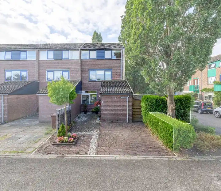 Hoekwoning te koop: Wilgehout 1, Snijdelwijk Boskoop