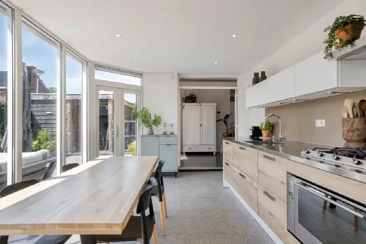 Twee-onder-één-kap te koop: Wilhelmina Geevestraat 38, Poortugaal Zuid Poortugaal