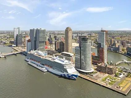 Apartment for sale: Wilhelminakade 465, Kop van Zuid Rotterdam