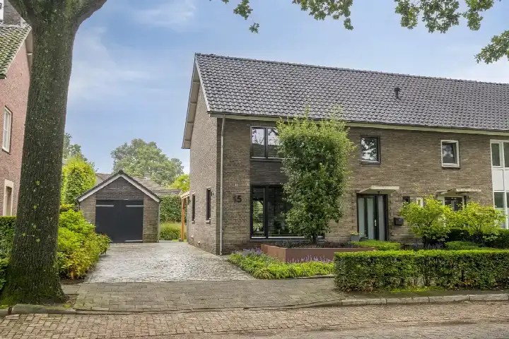Twee-onder-één-kap te koop: Wilhelminalaan 15, Son Son En Breugel