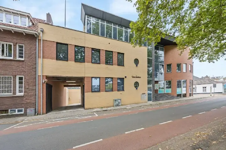 Appartement te koop: Wilhelminaplein 26C, Binnenstad Roermond