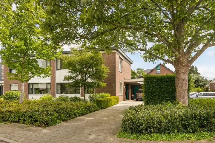 Corner house for sale: Wilhelminastraat 3, De Laak-Binnenveld Huissen