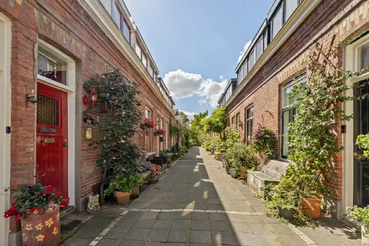 Terraced house for sale: Wilhelminastraat 3, Weesp Centrum Weesp