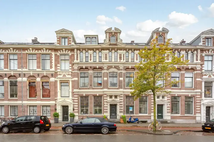 Tussenwoning te koop: Wilhelminastraat 42, Vijfhoek Haarlem