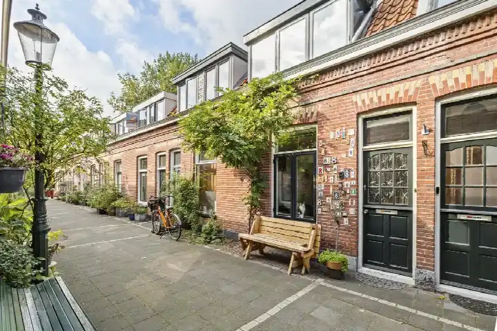 Terraced house for sale: Wilhelminastraat 8, Weesp Centrum Weesp