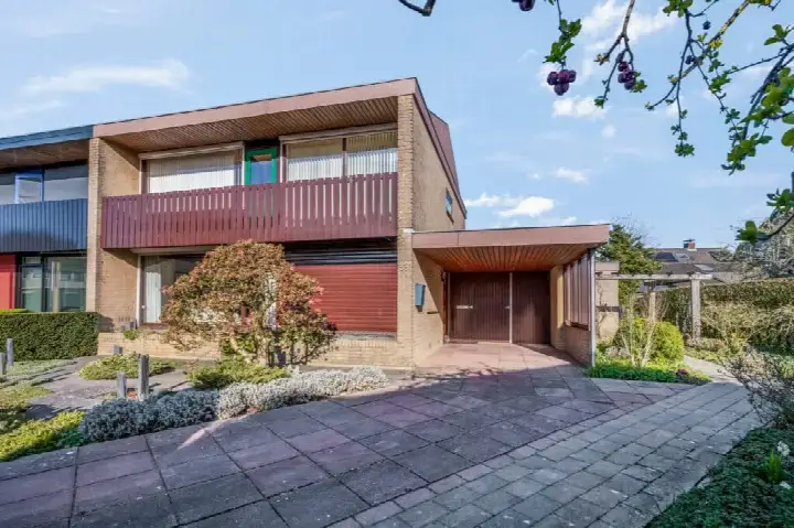 Corner house for sale: Willem Alexanderstraat 33, Kern Andelst Andelst