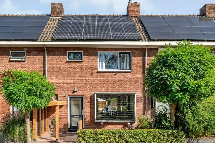 Terraced house for sale: Willem Barentszstraat 37, Wipstrik-Zuid Zwolle