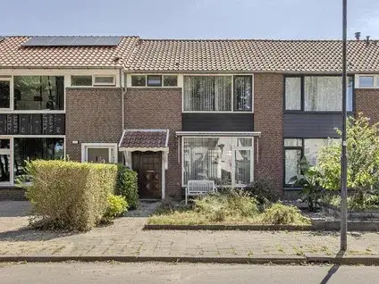 Tussenwoning te koop: Willem de Bruynstraat 6, Geeren-noord Breda