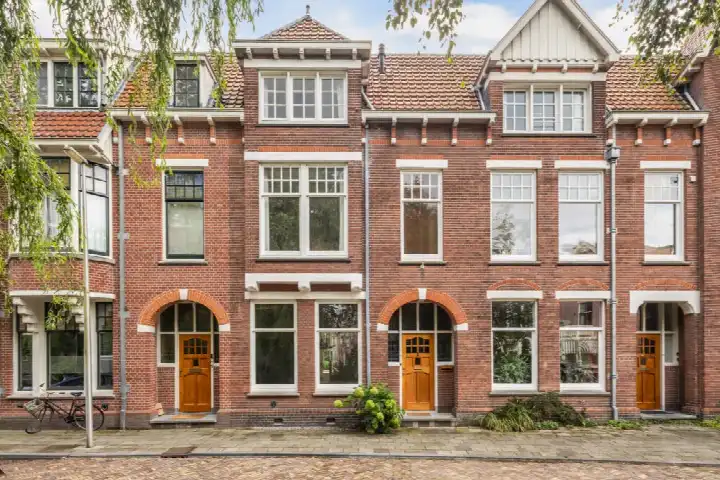Tussenwoning te koop: Willem De Zwijgerstraat 15, Wilhelminapark en omgeving Utrecht