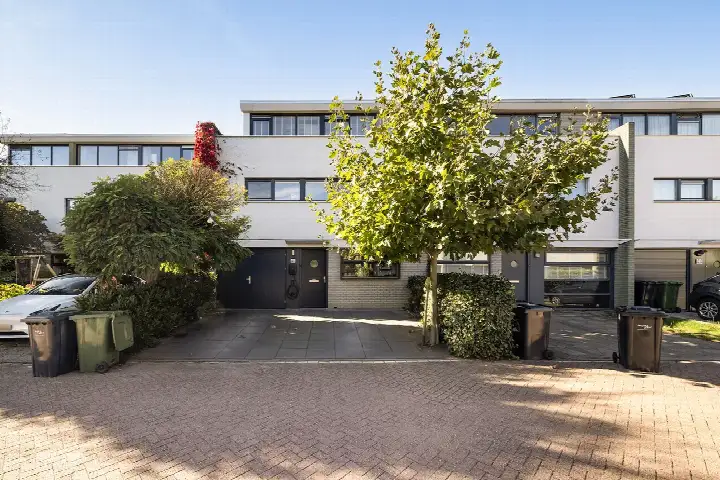 Hoekwoning te koop: Willem Hioolenstraat 40, 's-Gravenland Rotterdam