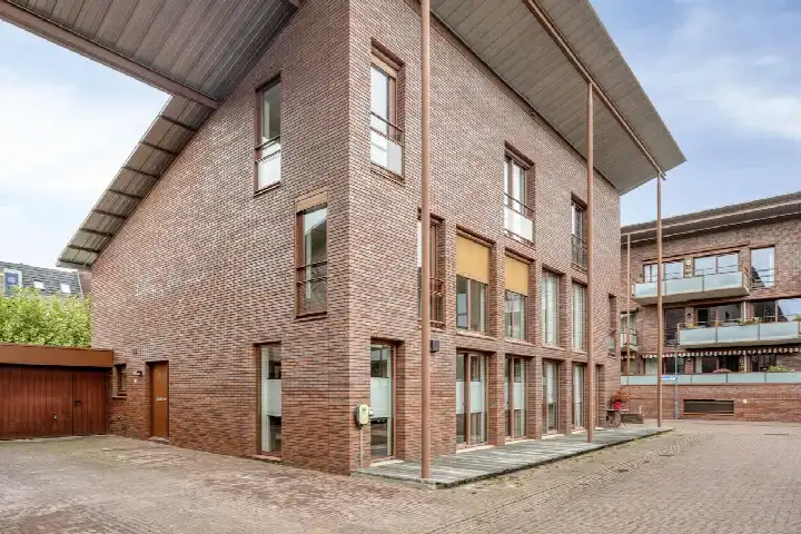 Tussenwoning te koop: Willem II-plein 27, Centrum Valkenswaard