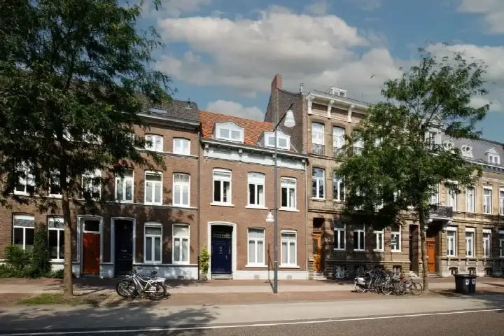 Tussenwoning te koop: Willem II Singel 50, Binnenstad Roermond