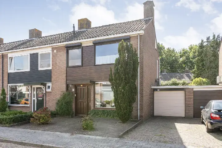 Tussenwoning te koop: Willem Kalfstraat 17, Stadsveld-Noord-Bruggert Enschede