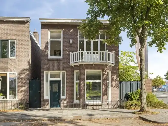 Detached house for sale: Willem Lodewijkstraat 153, Oranjewijk Leeuwarden