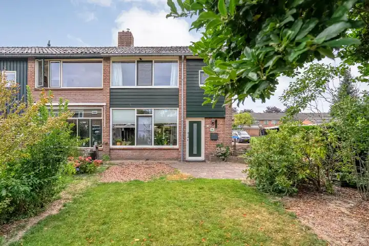 Hoekwoning te koop: Willem Marisstraat 16, Poppenhare Coevorden