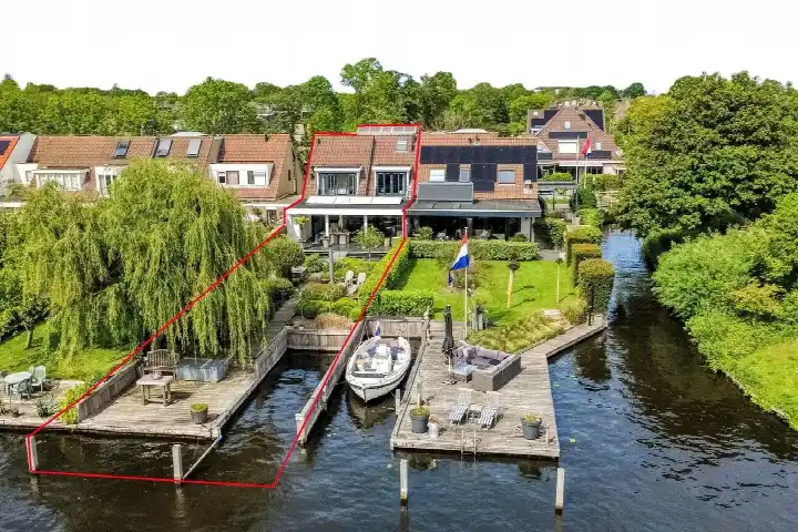 Terraced house for sale: Willem Pijperlaan 9, Haaswijk-West Oegstgeest