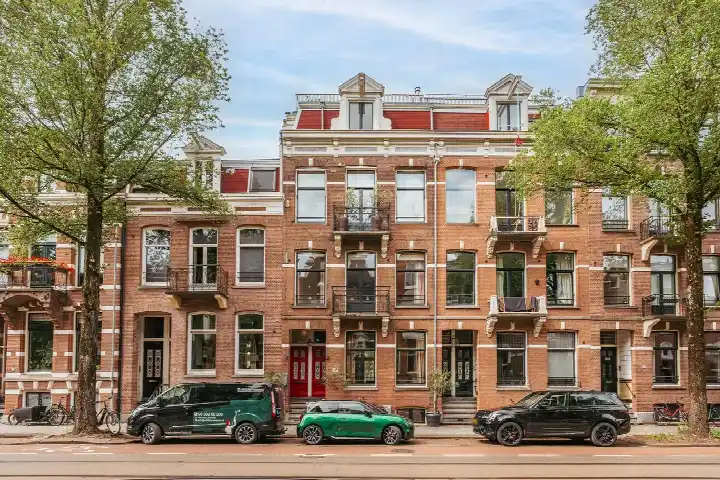 Apartment for rent: Willemsparkweg 126-2, Cornelis Schuytbuurt Amsterdam