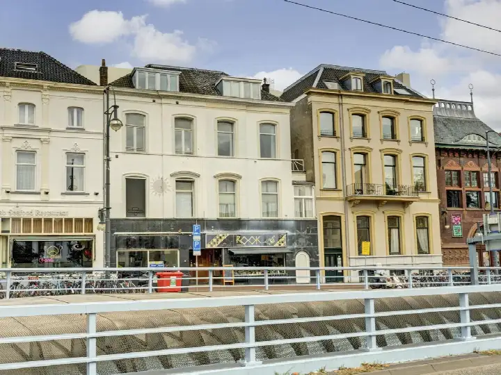Appartement te koop: Willemsplein 14-2, Stationsplein Arnhem