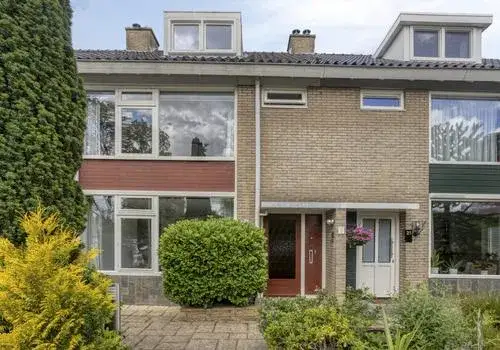 Tussenwoning te koop: Willemstraat 23, Driemanspolder Zoetermeer