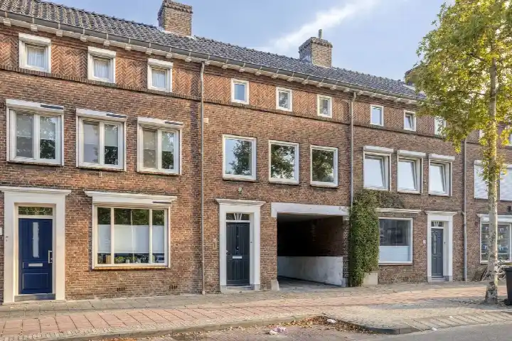 Tussenwoning te koop: Williamstraat 23, Vestinggronden-Noord Bergen Op Zoom