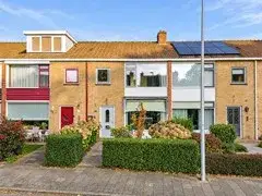 Terraced house for sale: Willibrorduslaan 35, Horsten en Vorsten Sassenheim