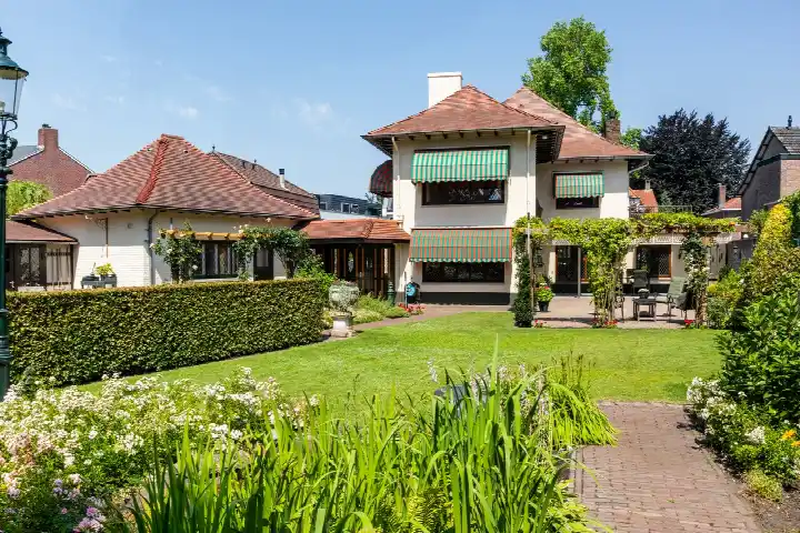 Vrijstaande woning te koop: Willibrorduslaan 40, Waalre Waalre