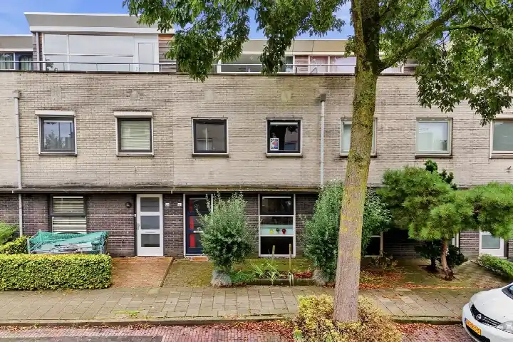 Terraced house for sale: Wilslaan 18, De Hooilanden Wageningen