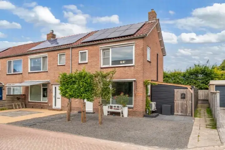 Hoekwoning te koop: Wim Reinderslaan 15, Lemmer-Rienplan Lemmer