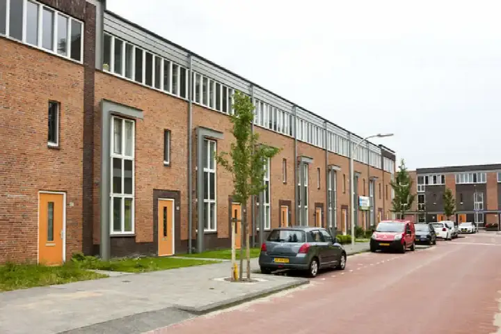 Tussenwoning te huur: Windjammersingel 247, De Venen 'S-Gravenhage