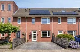 Tussenwoning te koop: Wingerdwal 13, Delftlanden Emmen