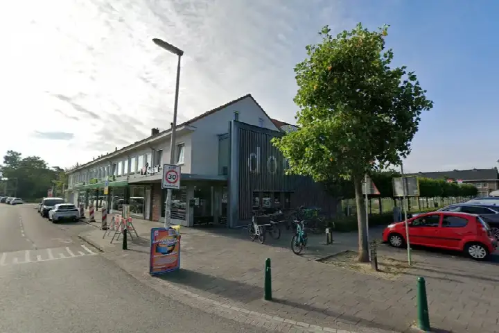 Appartement te huur: winkelstraat 15B, Kerstroosplein Eindhoven