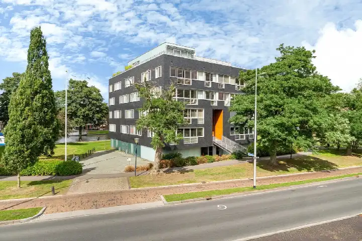Apartment for sale: Wissesdwinger 15, Grote Kerkbuurt Leeuwarden