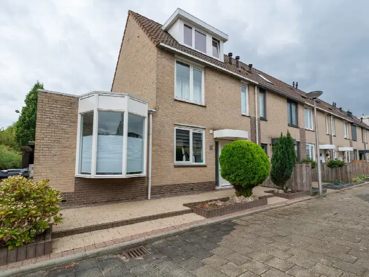 Hoekwoning te koop: Witsandstraat 19, Salem Hellevoetsluis